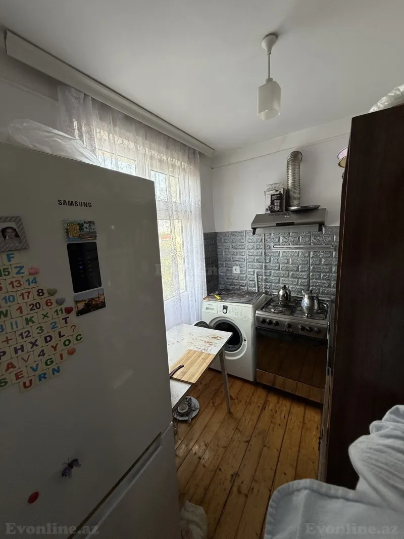 Satılır 3 otaqlı Mənzil Köhnə tikili 70 m² Neftçilər m. - şəkil 6