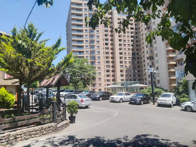 Satılır 4 otaqlı Mənzil Köhnə tikili 65 m² Nizami m. - şəkil 5