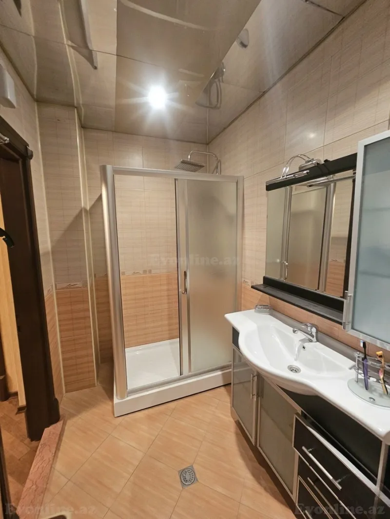 Kirayə verilir 3 otaqlı Mənzil Yeni tikili 180 m² Nəriman Nərimanov m. - şəkil 12
