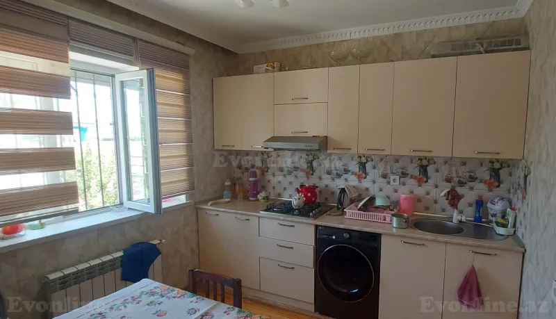 3 otaqlı Həyət evi 90 m² Binə Satılır