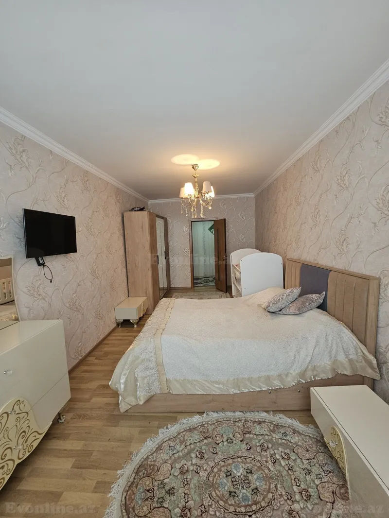 Satılır 5 otaqlı Mənzil Köhnə tikili 130 m² Yeni Günəşli - şəkil 6