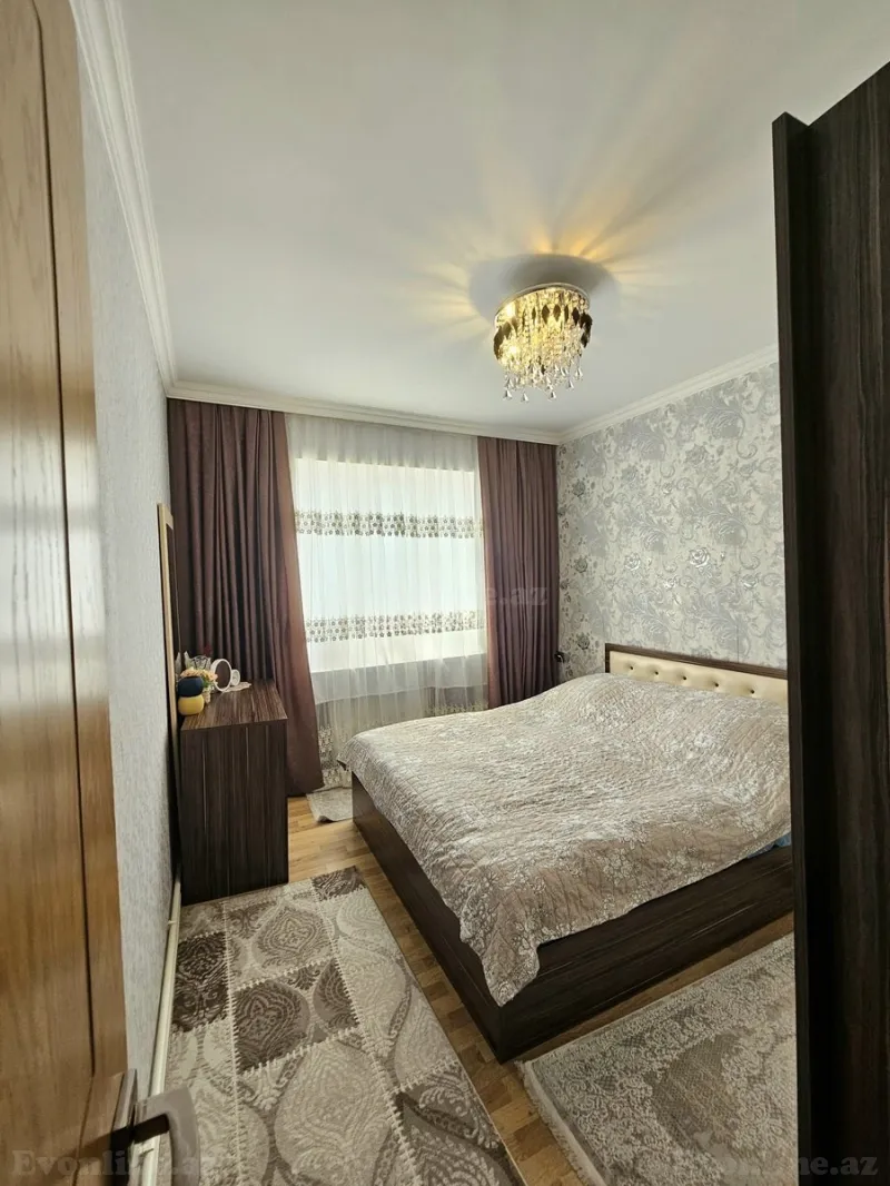 Satılır 5 otaqlı Mənzil Köhnə tikili 130 m² Yeni Günəşli - şəkil 7