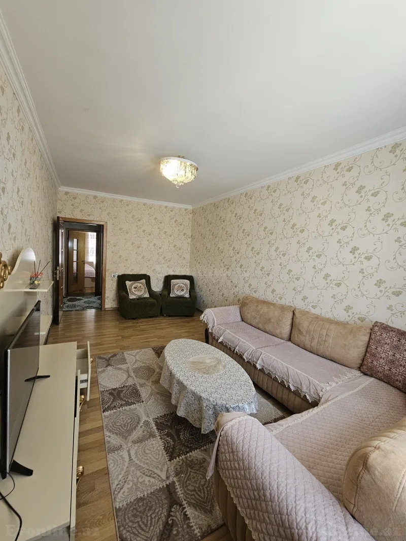Satılır 5 otaqlı Mənzil Köhnə tikili 130 m² Yeni Günəşli - şəkil 10