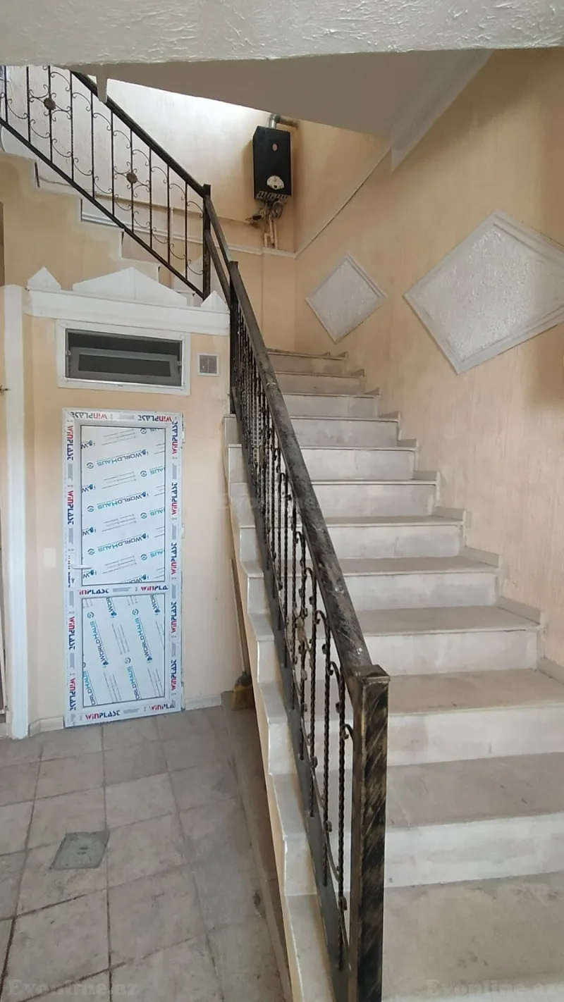 Kirayə verilir 2 otaqlı Həyət evi 50 m² 8 Noyabr m. - şəkil 8