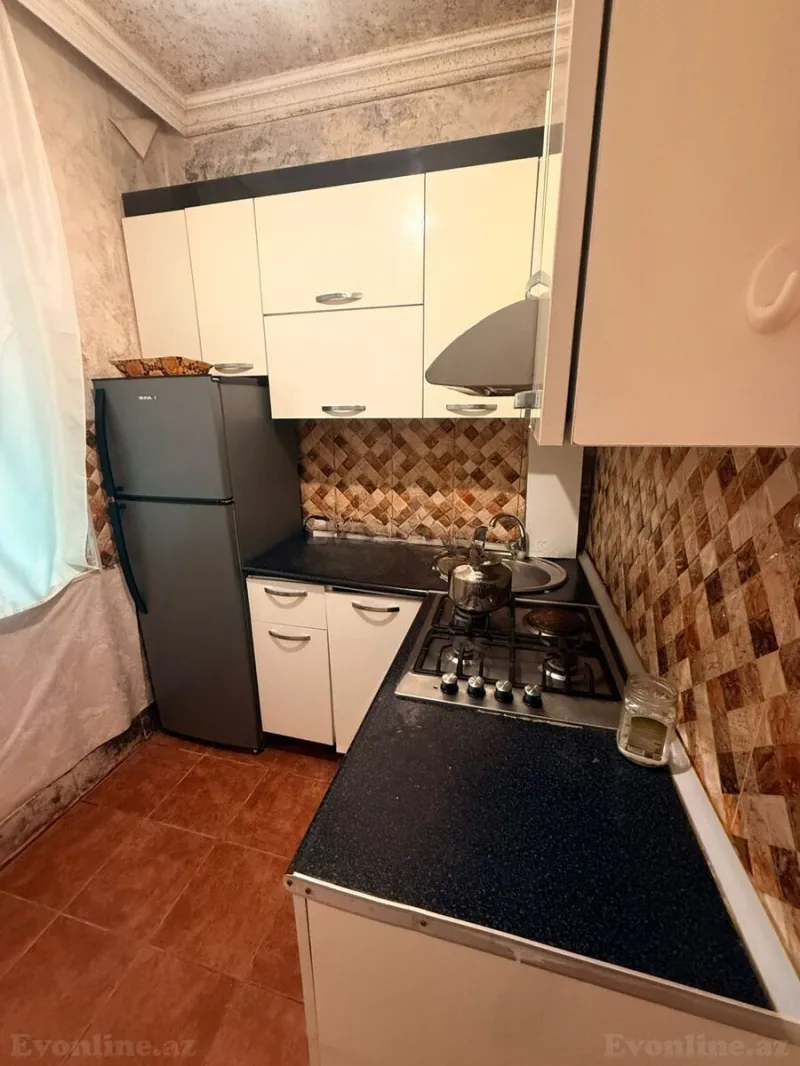 Kirayə verilir 2 otaqlı Mənzil Köhnə tikili 60 m² Nəsimi m. - şəkil 2