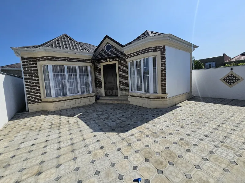 4 otaqlı Həyət evi 110 m² Binə Satılır