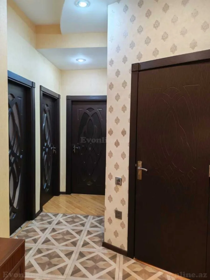 Kirayə verilir 3 otaqlı Mənzil Yeni tikili 70 m² Neftçilər m. - şəkil 14