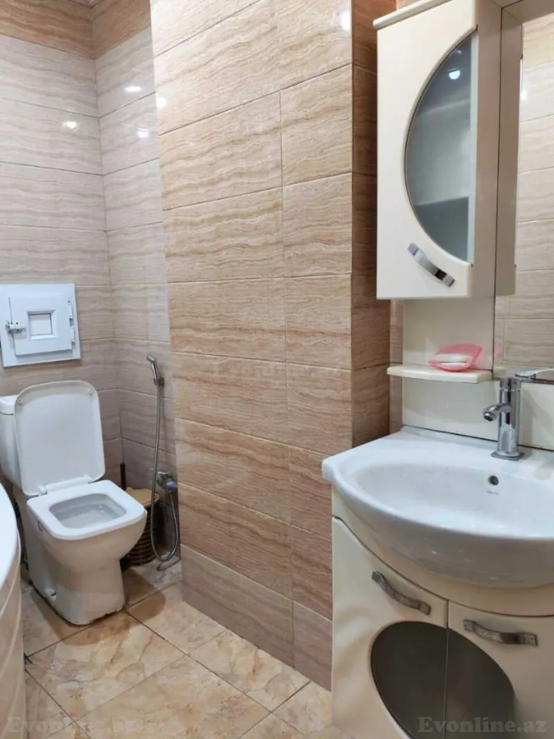 Kirayə verilir 3 otaqlı Mənzil Yeni tikili 70 m² Neftçilər m. - şəkil 19