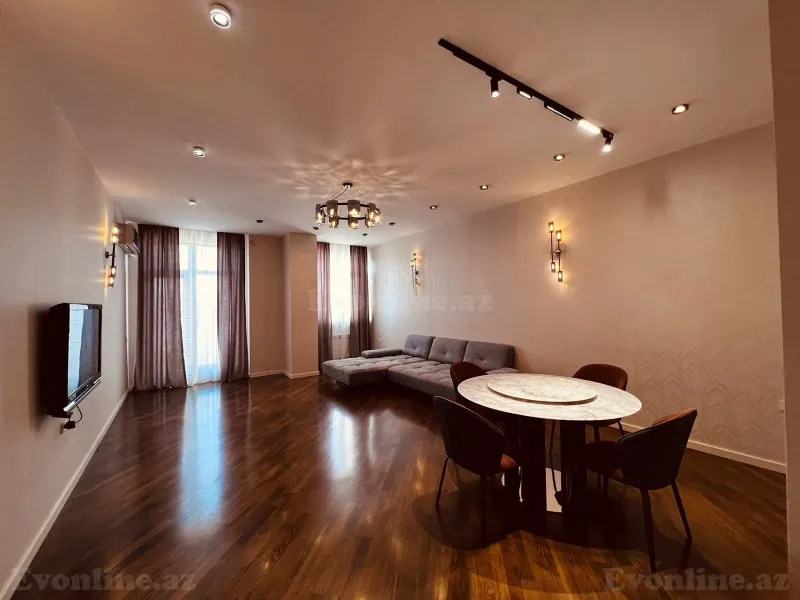 Satılır 3 otaqlı Mənzil Yeni tikili 175 m² 28 May m. - şəkil 2