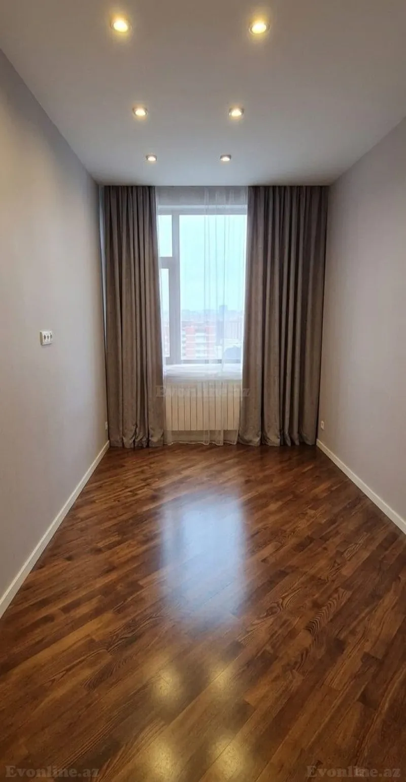 Satılır 3 otaqlı Mənzil Yeni tikili 175 m² 28 May m. - şəkil 5