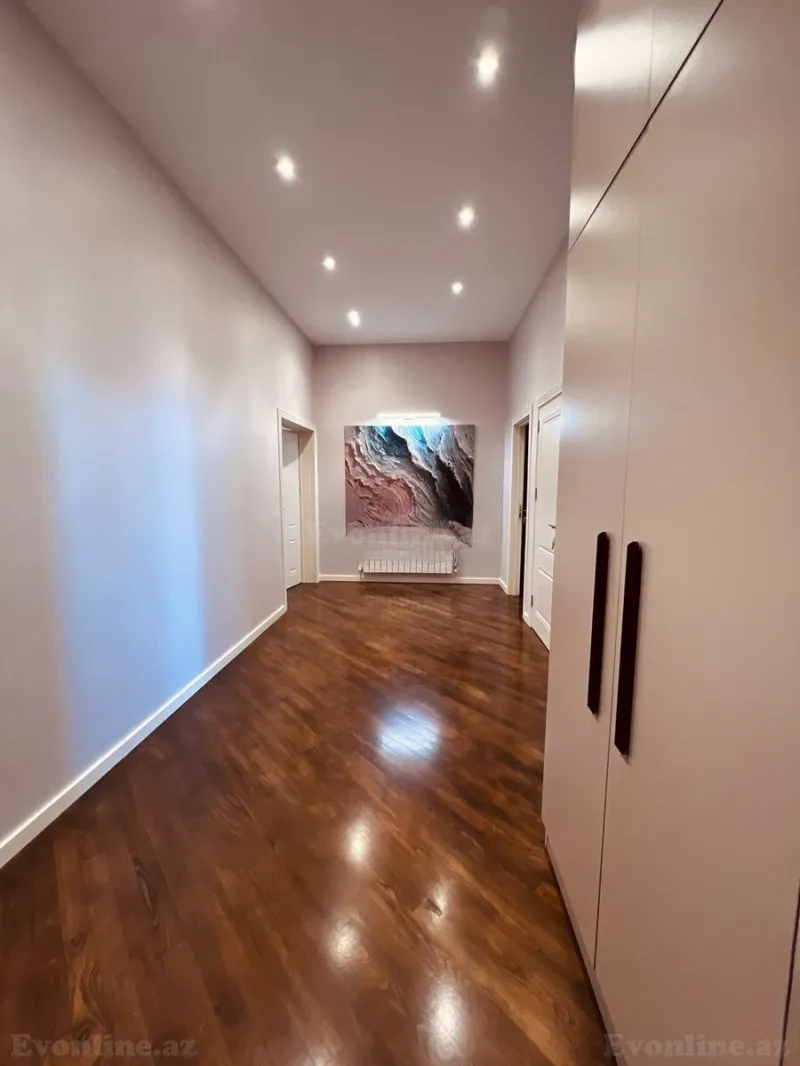 Satılır 3 otaqlı Mənzil Yeni tikili 175 m² 28 May m. - şəkil 6