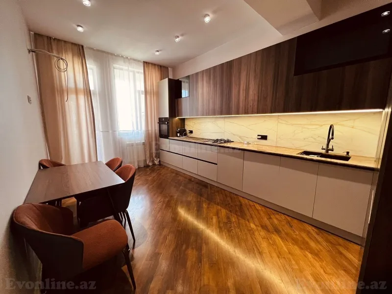 Satılır 3 otaqlı Mənzil Yeni tikili 175 m² 28 May m. - şəkil 8