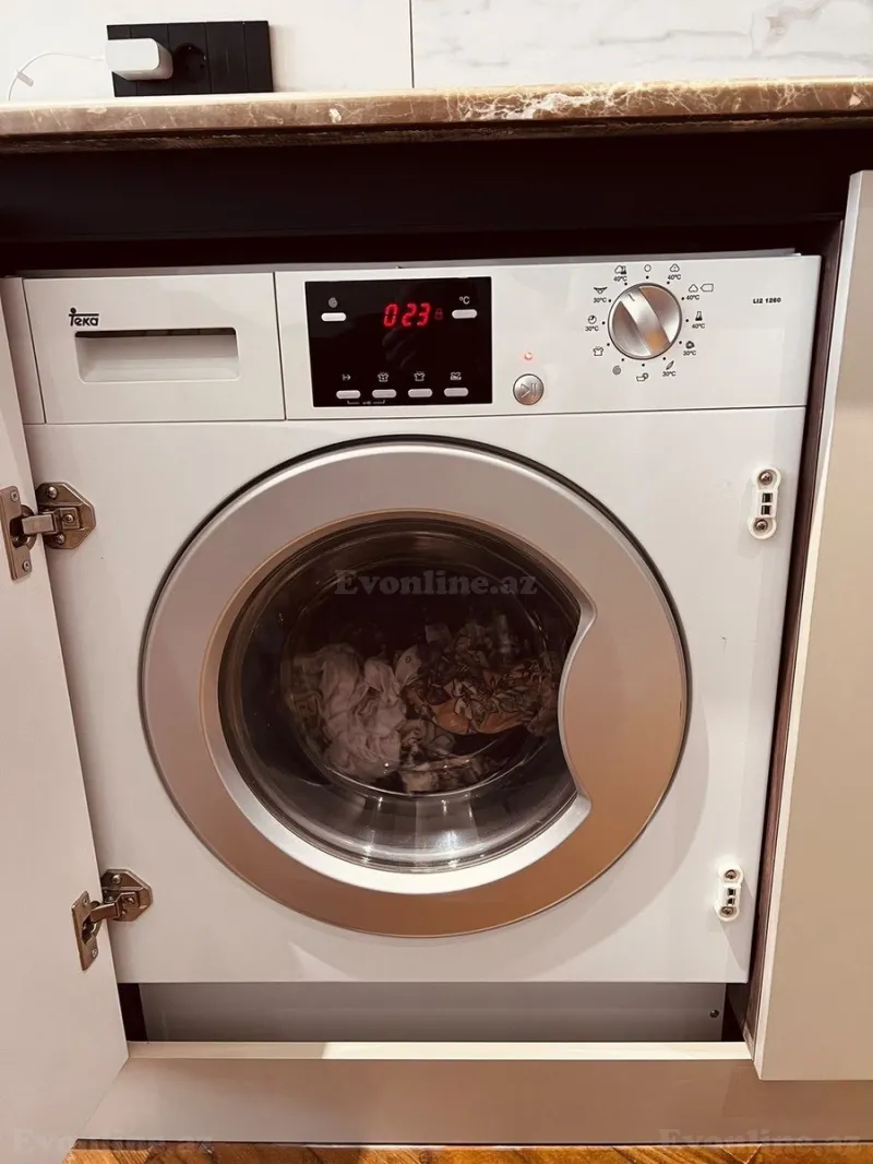 Satılır 3 otaqlı Mənzil Yeni tikili 175 m² 28 May m. - şəkil 14