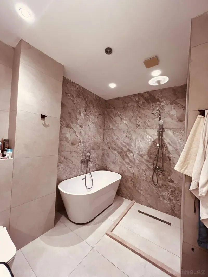 Satılır 3 otaqlı Mənzil Yeni tikili 175 m² 28 May m. - şəkil 16