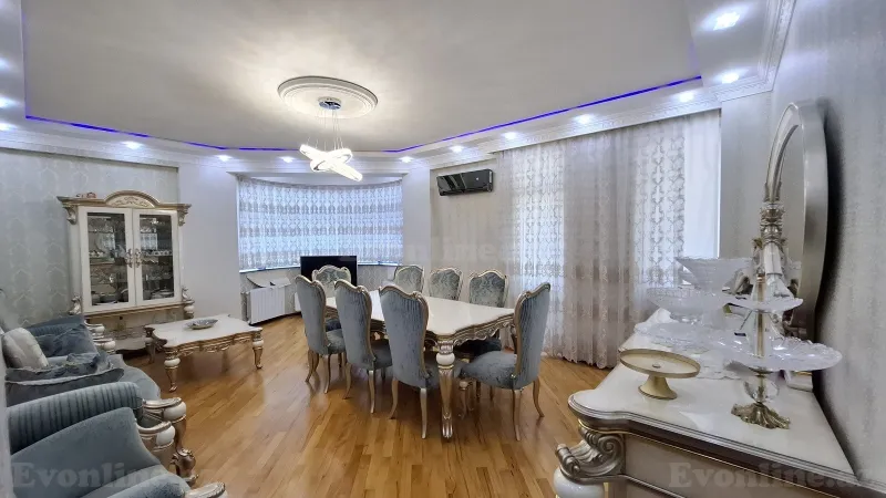 Satılır 4 otaqlı Mənzil Yeni tikili 165 m² Azadlıq prospekti m.