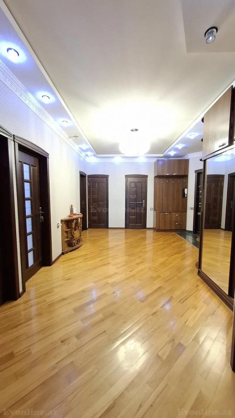 Satılır 4 otaqlı Mənzil Yeni tikili 165 m² Azadlıq prospekti m. - şəkil 28
