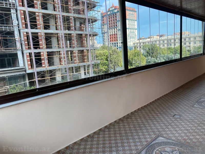Satılır 4 otaqlı Mənzil Yeni tikili 250 m² Nəsimi r. - şəkil 11