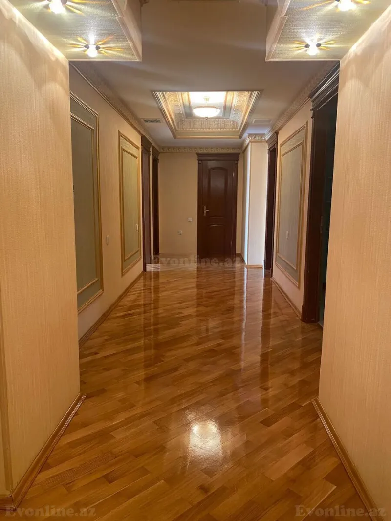 Satılır 4 otaqlı Mənzil Yeni tikili 250 m² Nəsimi r. - şəkil 16
