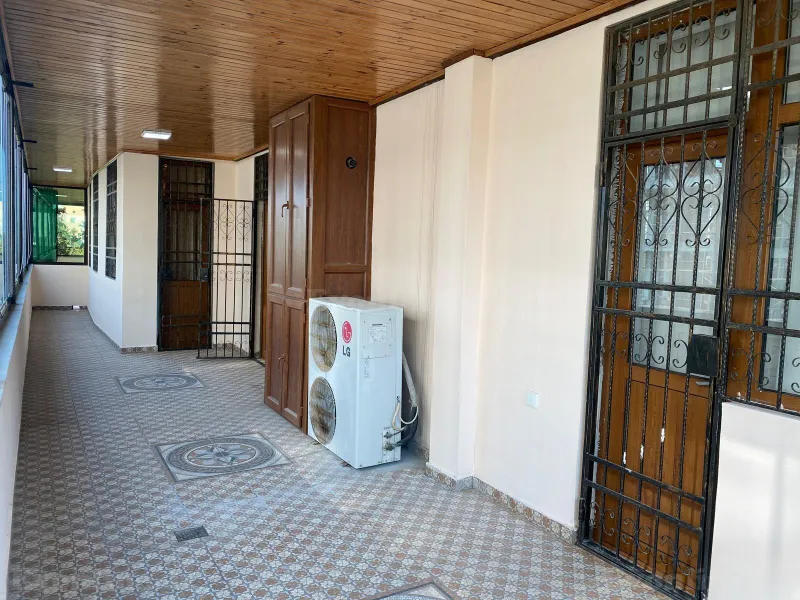 Satılır 4 otaqlı Mənzil Yeni tikili 250 m² Nəsimi r. - şəkil 21