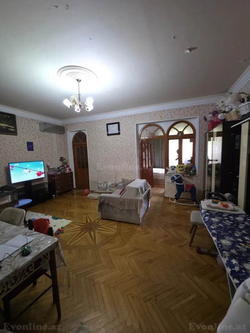 3 otaqlı Mənzil 60 m² Bakıxanov Satılır