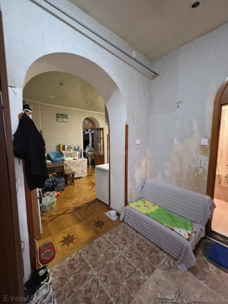 Satılır 3 otaqlı Mənzil Köhnə tikili 60 m² Bakıxanov - şəkil 2