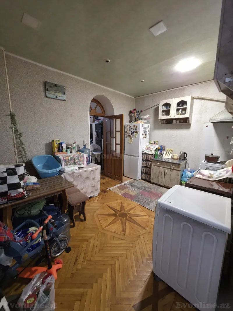 Satılır 3 otaqlı Mənzil Köhnə tikili 60 m² Bakıxanov - şəkil 4