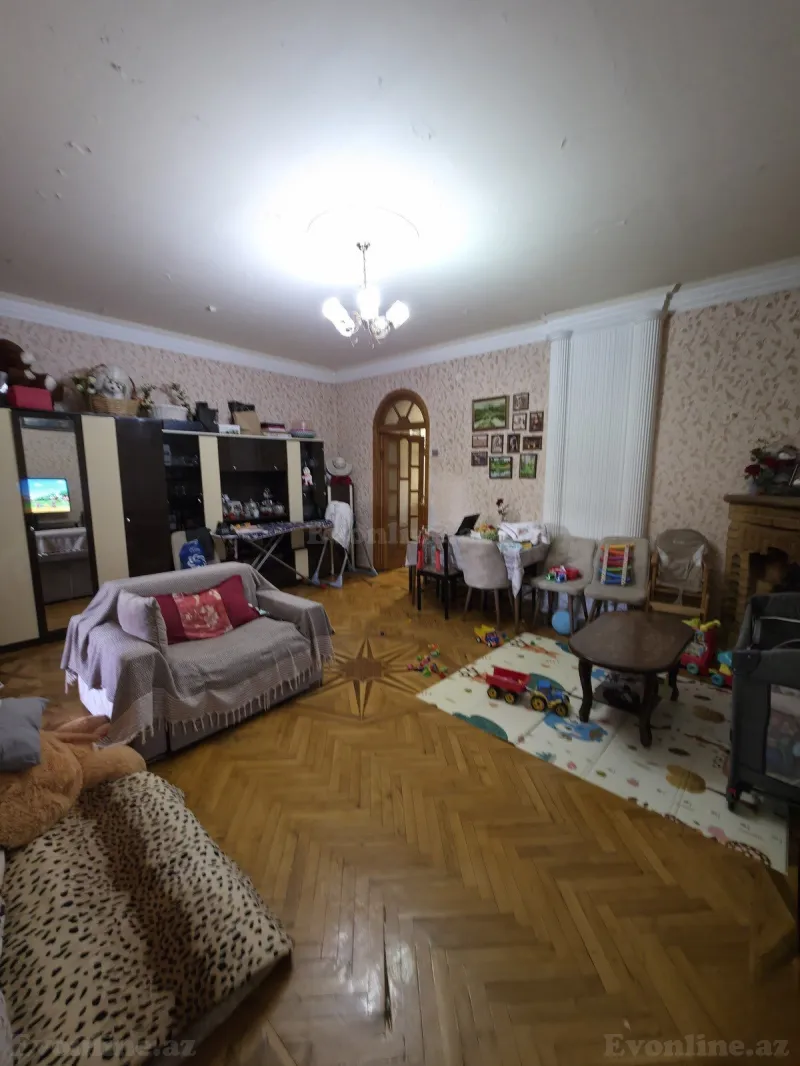 Satılır 3 otaqlı Mənzil Köhnə tikili 60 m² Bakıxanov - şəkil 6