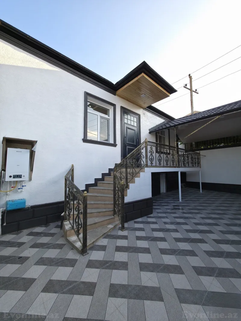 4 otaqlı Həyət evi 120 m² Qaraçuxur Satılır