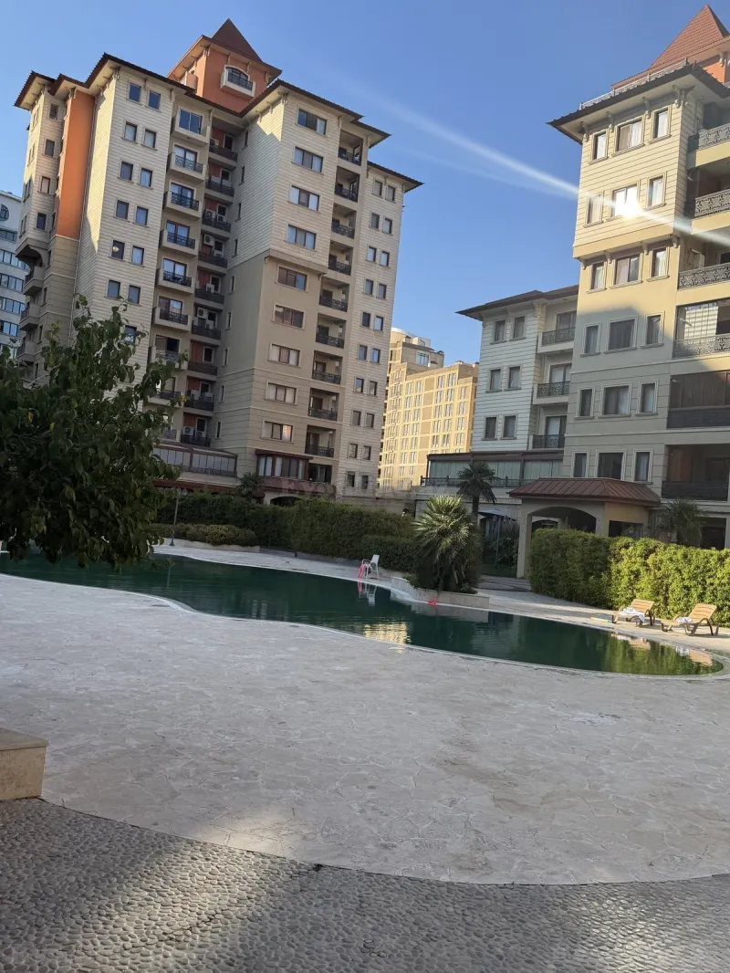 Kirayə verilir 3 otaqlı Mənzil Yeni tikili 130 m² Nərimanov r. - şəkil 2