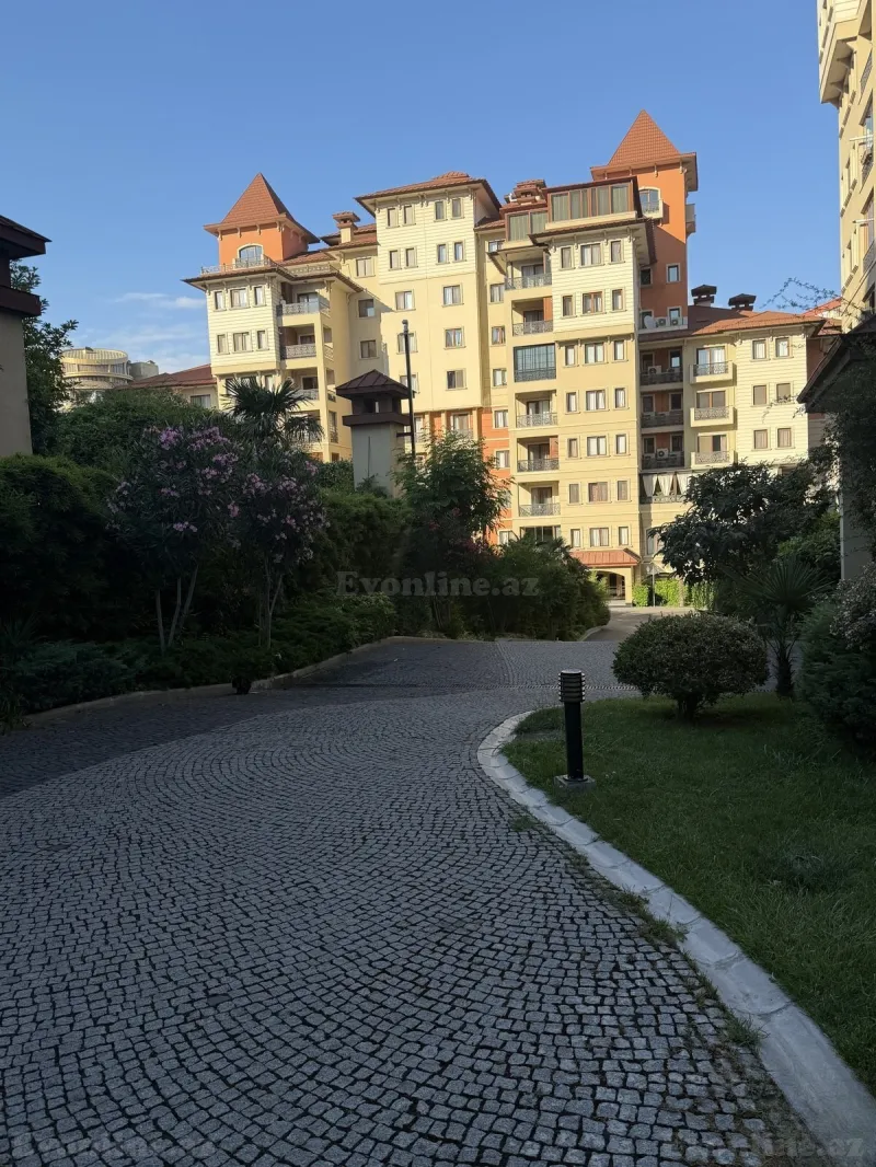 Kirayə verilir 3 otaqlı Mənzil Yeni tikili 130 m² Nərimanov r. - şəkil 5