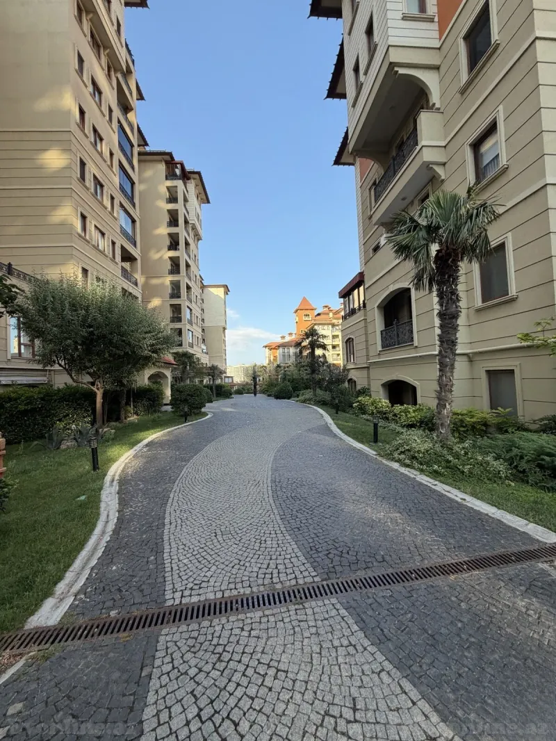 Kirayə verilir 3 otaqlı Mənzil Yeni tikili 130 m² Nərimanov r. - şəkil 9