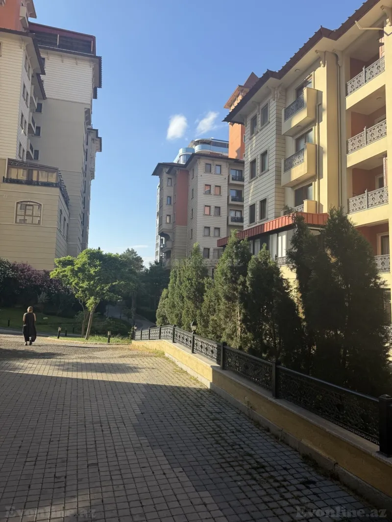 Kirayə verilir 3 otaqlı Mənzil Yeni tikili 130 m² Nərimanov r. - şəkil 13