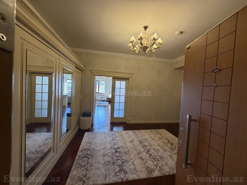 Kirayə verilir 3 otaqlı Mənzil Yeni tikili 130 m² Nərimanov r. - şəkil 15