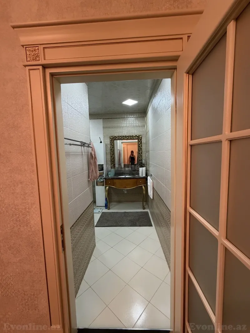 Kirayə verilir 3 otaqlı Mənzil Yeni tikili 130 m² Nərimanov r. - şəkil 19