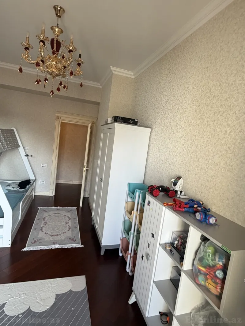 Kirayə verilir 3 otaqlı Mənzil Yeni tikili 130 m² Nərimanov r. - şəkil 26