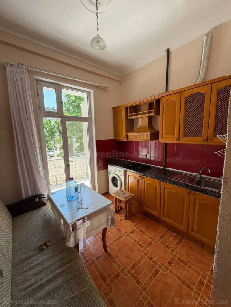Kirayə verilir 2 otaqlı Mənzil Köhnə tikili 60 m² Elmlər Akademiyası m. - şəkil 5