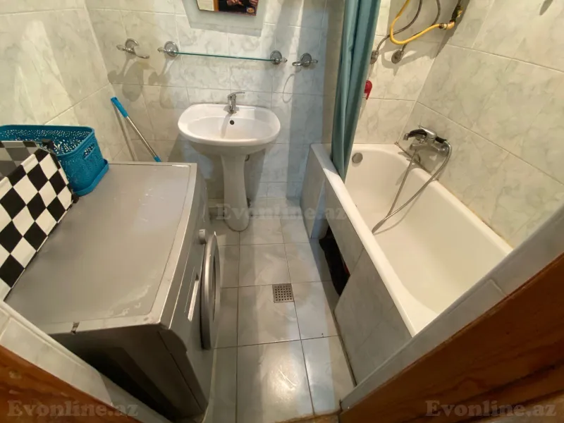 Satılır 3 otaqlı Mənzil Köhnə tikili 70 m² Qara Qarayev m. - şəkil 7