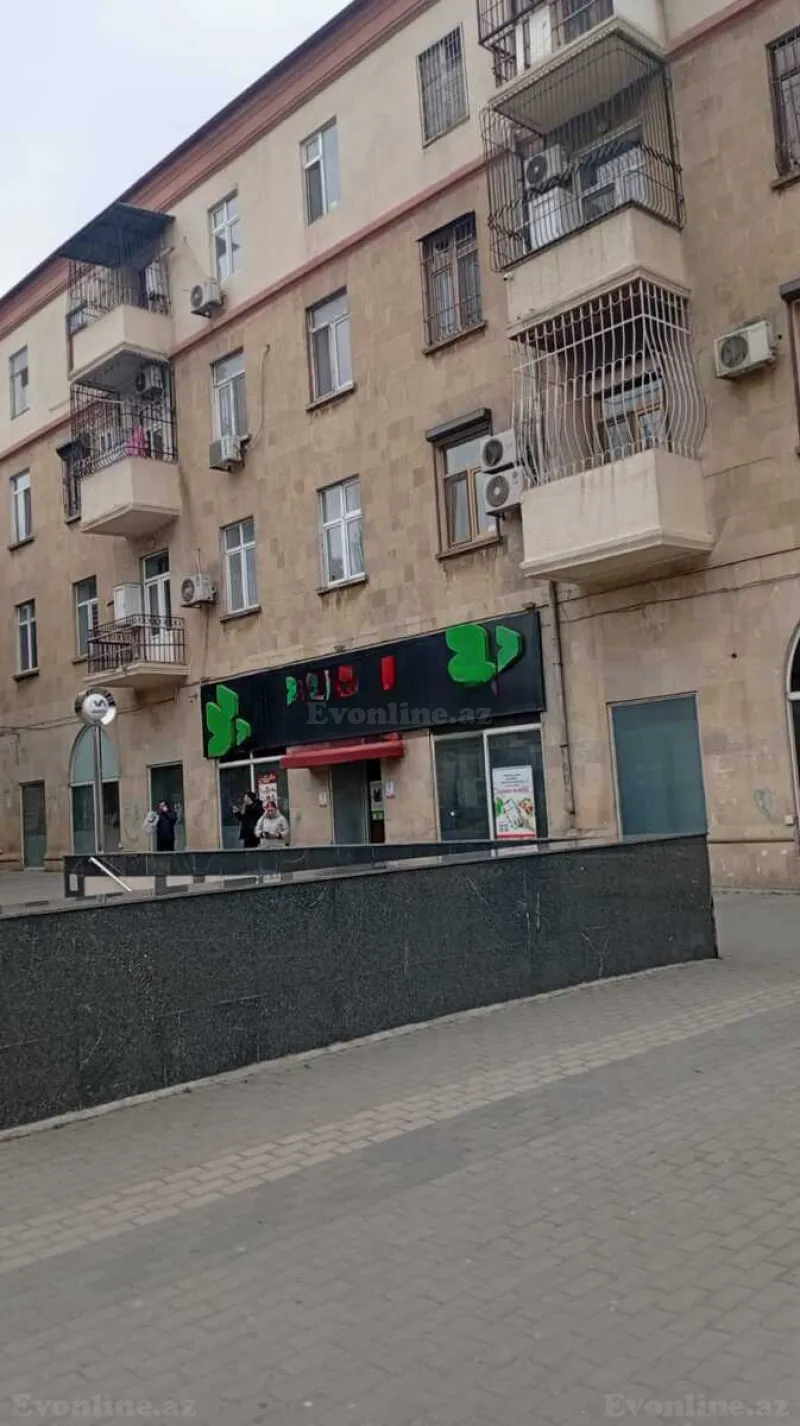 Satılır 3 otaqlı Mənzil Köhnə tikili 70 m² Qara Qarayev m. - şəkil 8