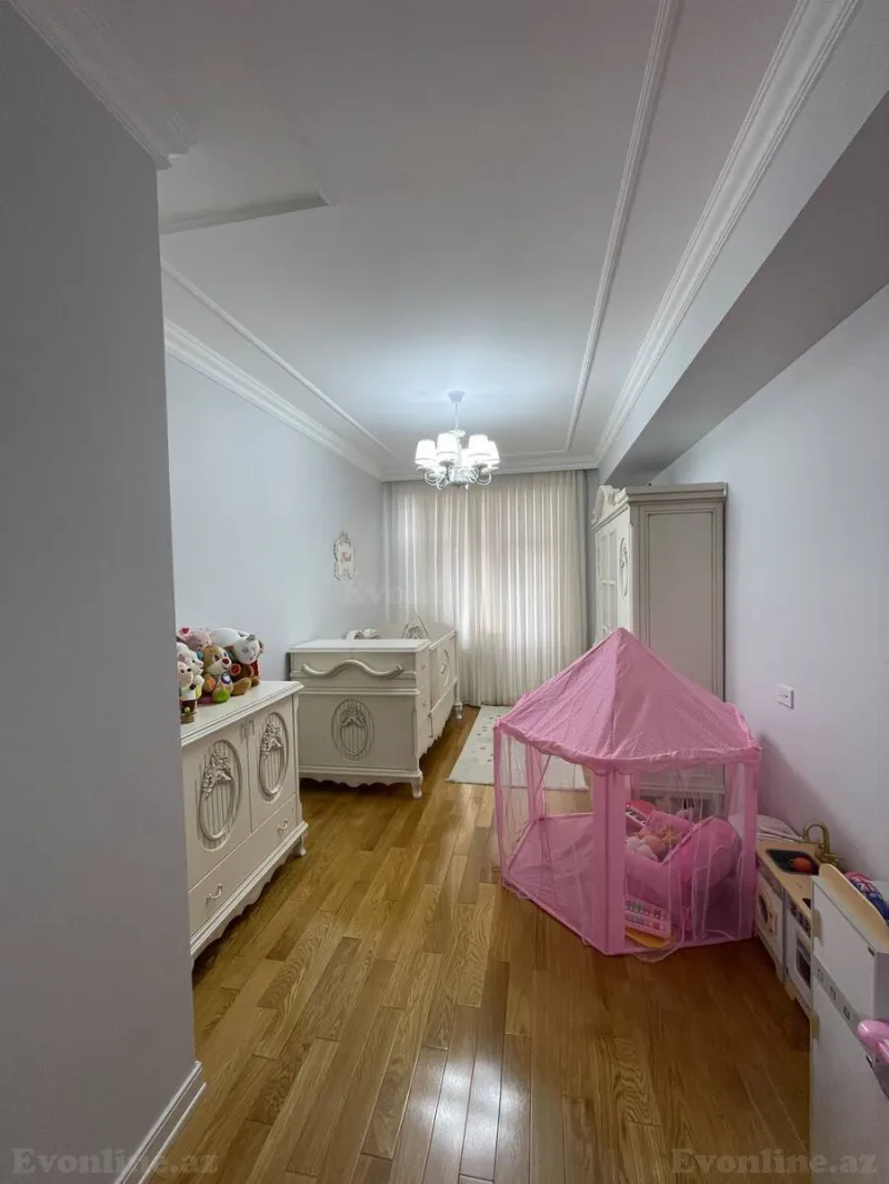 Satılır 4 otaqlı Mənzil Yeni tikili 180 m² Nəsimi m. - şəkil 4