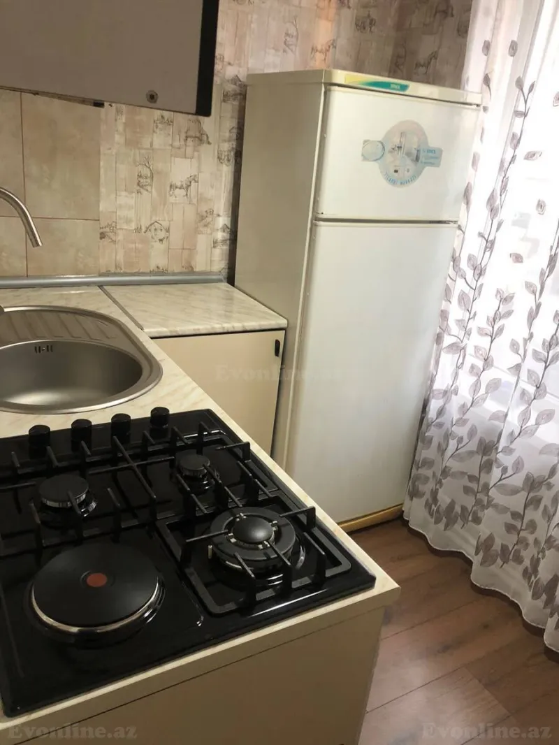 Kirayə verilir 2 otaqlı Mənzil Köhnə tikili 55 m² İnşaatçılar m. - şəkil 5
