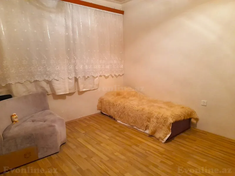 Satılır 2 otaqlı Mənzil Köhnə tikili 105 m² Elmlər Akademiyası m. - şəkil 4