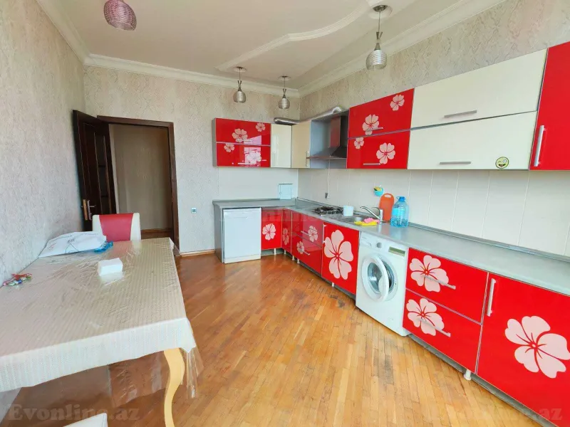 2 otaqlı Mənzil 90 m² Nəriman Nərimanov m. Kirayə verilir
