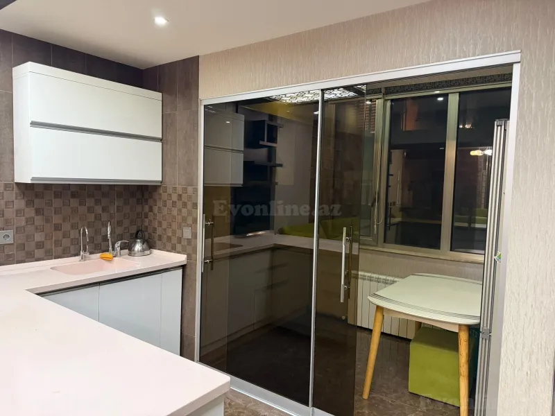 Kirayə verilir 2 otaqlı Mənzil Yeni tikili 50 m² 8 Noyabr m. - şəkil 4