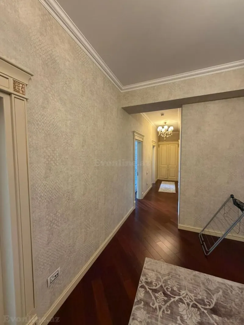 Kirayə verilir 3 otaqlı Mənzil Yeni tikili 130 m² Gənclik m. - şəkil 17