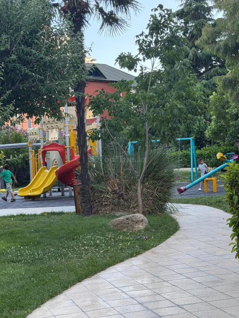 Kirayə verilir 3 otaqlı Mənzil Yeni tikili 130 m² Gənclik m. - şəkil 21
