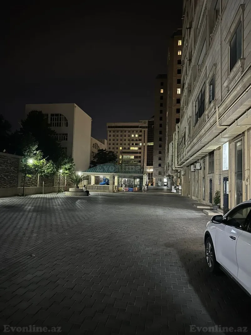 3 otaqlı Mənzil 136 m² Nəsimi r. Satılır