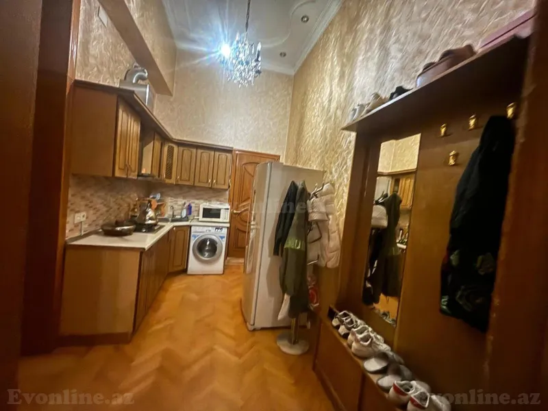 Kirayə verilir 1 otaqlı Mənzil Köhnə tikili 60 m² Sahil m. - şəkil 2