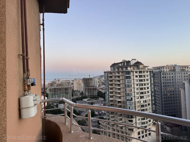 Satılır 4 otaqlı Mənzil Yeni tikili 121 m² Nizami m. - şəkil 8