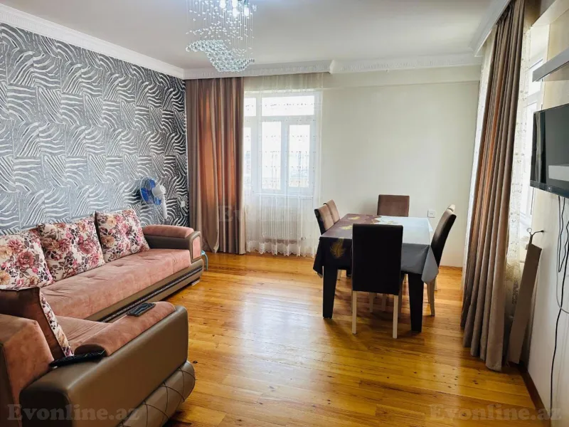 3 otaqlı Mənzil 90 m² İnşaatçılar m. Kirayə verilir