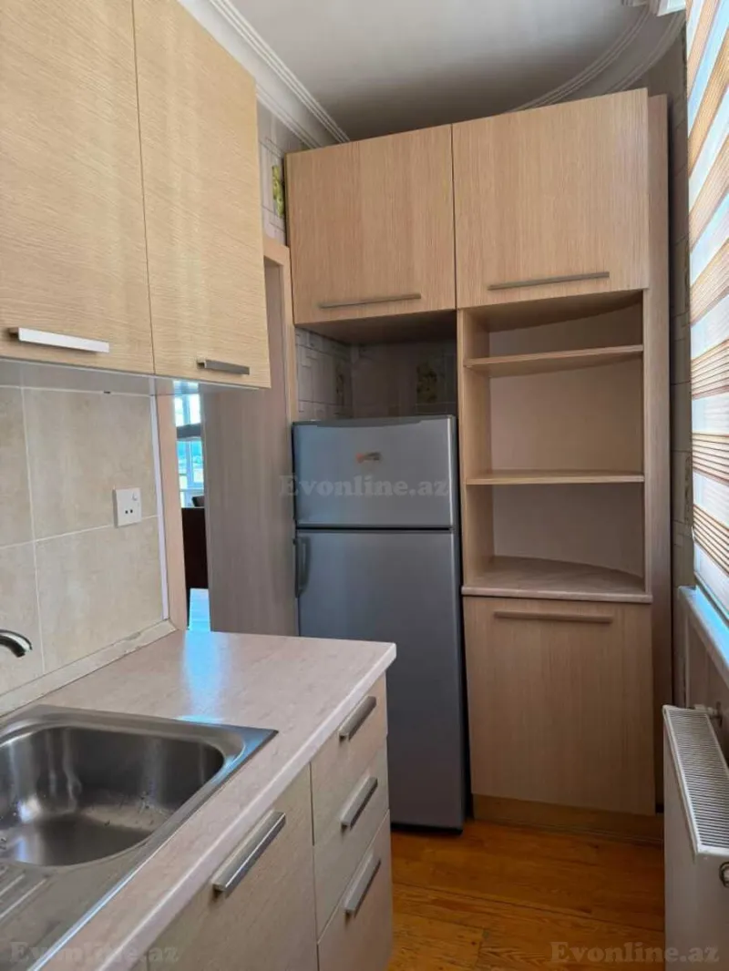 Kirayə verilir 3 otaqlı Mənzil Yeni tikili 90 m² İnşaatçılar m. - şəkil 7